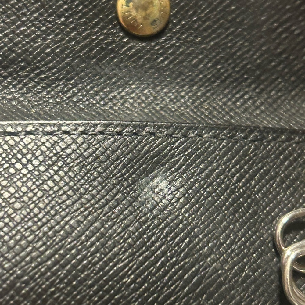 Louis Vuitton epi Black key holder - Picture 9 of 11